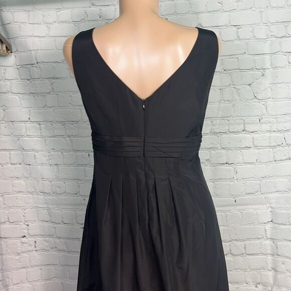 NW Collections Cocktail V Neck Sleeveless Taffeta Mini Dress - Picture 5 of 7
